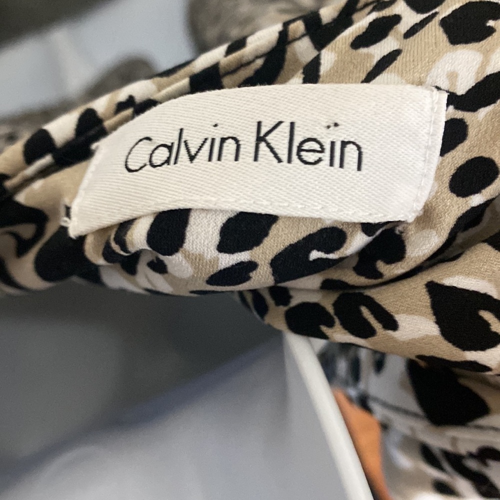 Calvin Klein Top - Picture 6 of 7